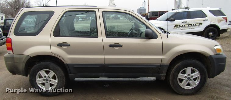 image for item DH8410 2007 Ford Escape SUV
