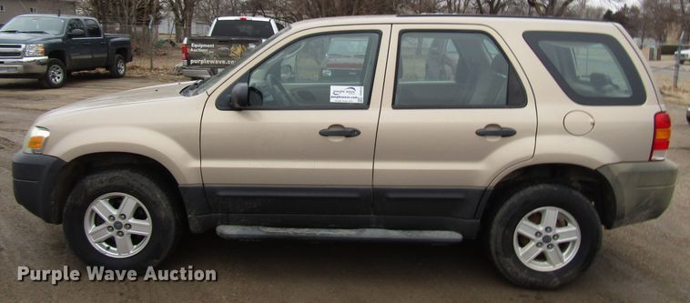image for item DH8410 2007 Ford Escape SUV