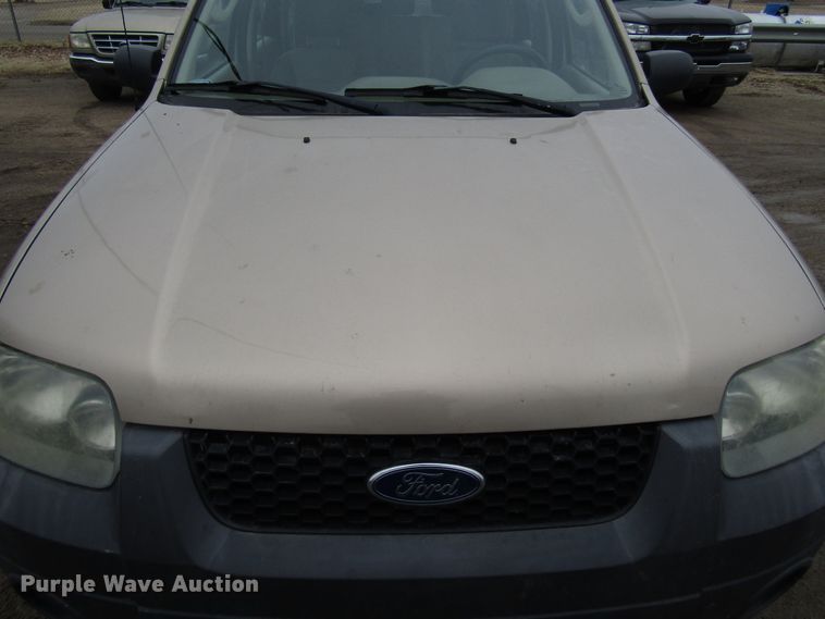 image for item DH8410 2007 Ford Escape SUV