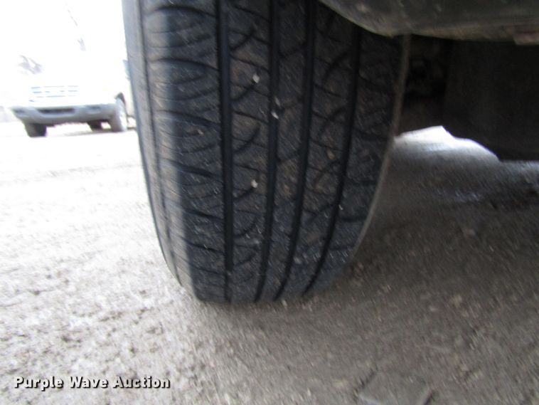 image for item DH8410 2007 Ford Escape SUV