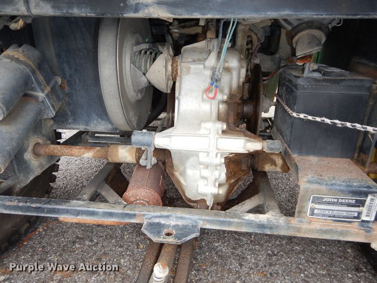 image for item DI9208 John Deere 1200A bunker rake