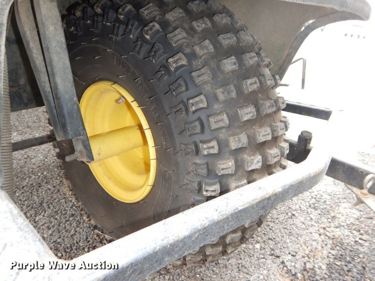 image for item DI9208 John Deere 1200A bunker rake