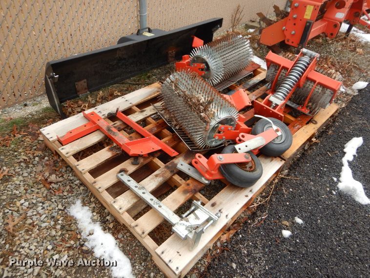 image for item DI9210 Wiedenmann Terra-Combi TC160 aerator/seeder