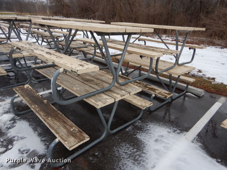 image for item DI9211 (14) picnic tables