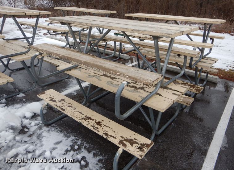 image for item DI9211 (14) picnic tables