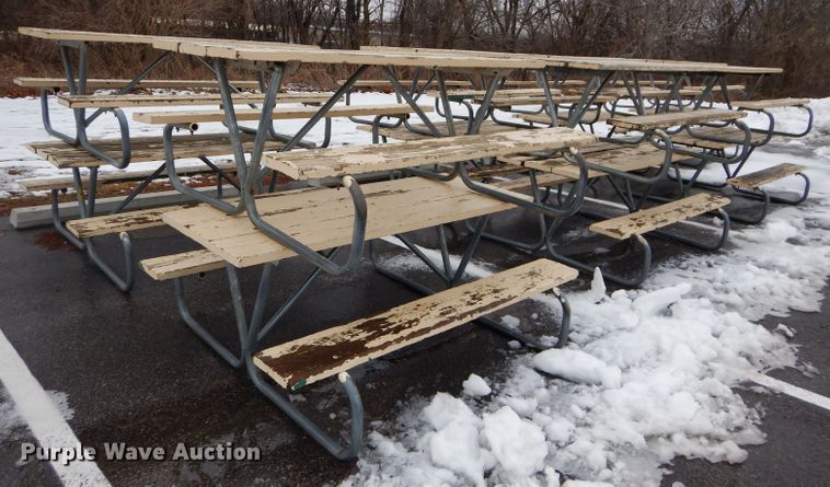 image for item DI9211 (14) picnic tables