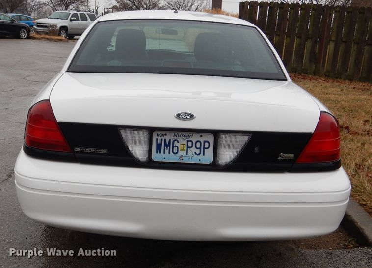 image for item EK9141 2011 Ford Crown Victoria Police Interceptor