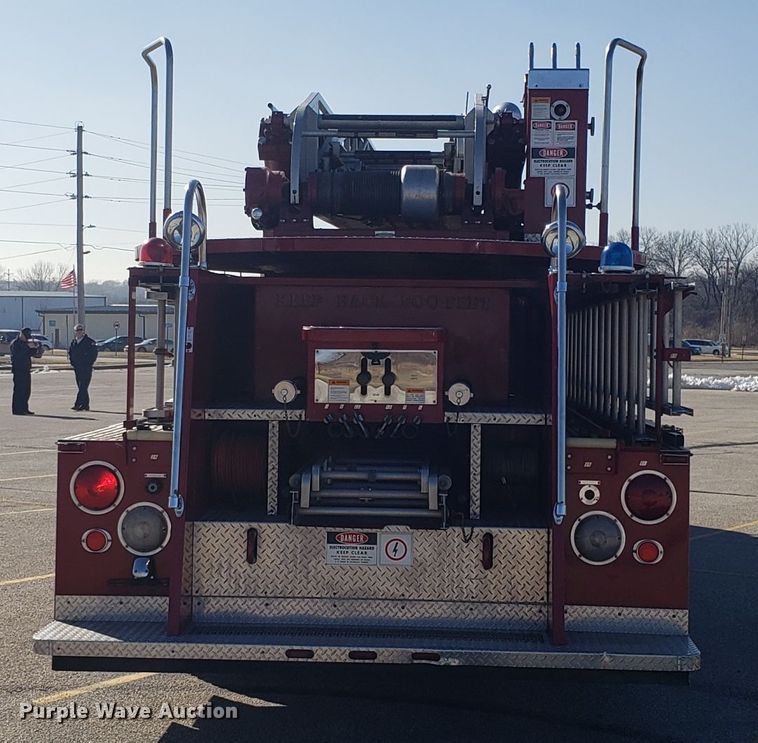 image for item EL9761 1978 Ford 8000 Seagrave aerial ladder fire truck