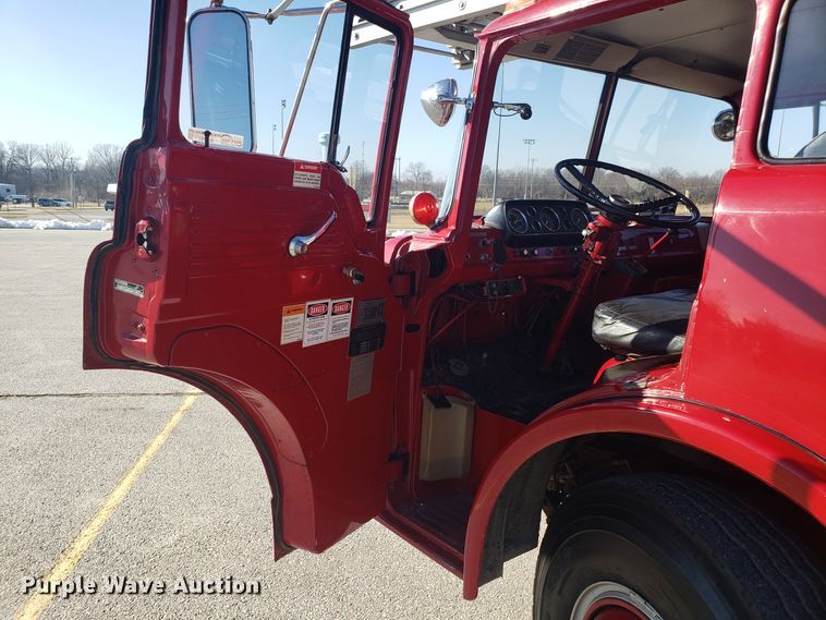 image for item EL9761 1978 Ford 8000 Seagrave aerial ladder fire truck