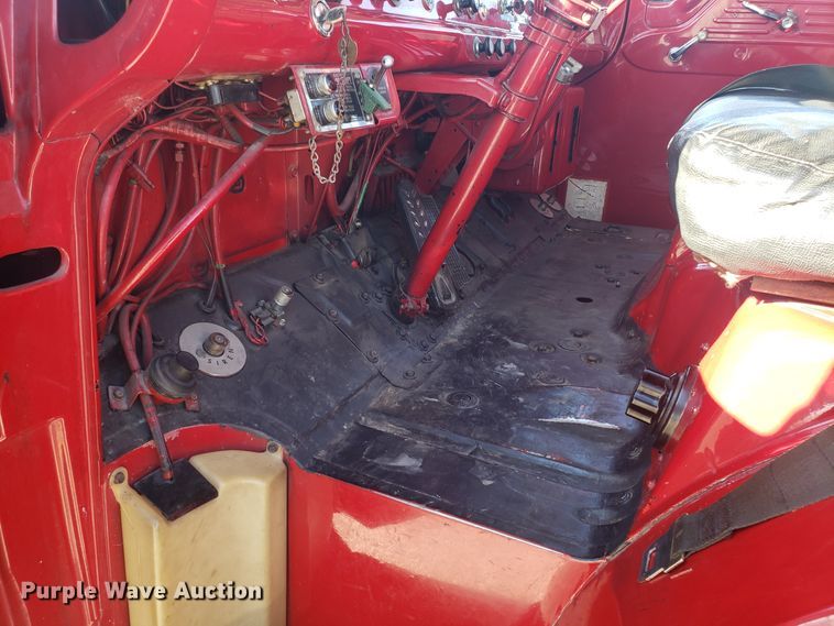 image for item EL9761 1978 Ford 8000 Seagrave aerial ladder fire truck