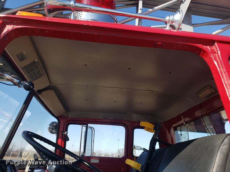 image for item EL9761 1978 Ford 8000 Seagrave aerial ladder fire truck