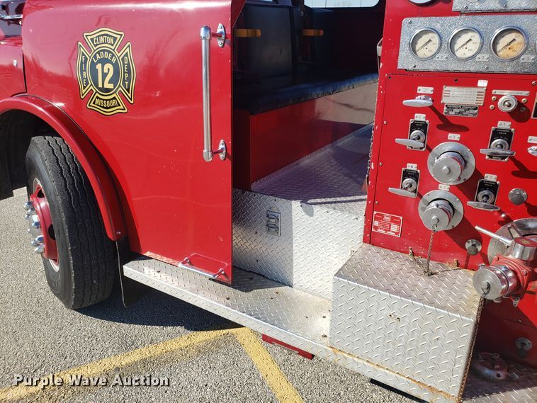 image for item EL9761 1978 Ford 8000 Seagrave aerial ladder fire truck