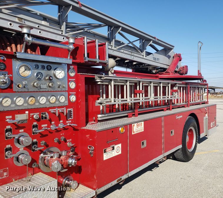 image for item EL9761 1978 Ford 8000 Seagrave aerial ladder fire truck