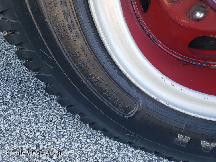 image for item EL9761 1978 Ford 8000 Seagrave aerial ladder fire truck