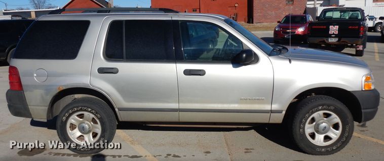 image for item ER9801 2004 Ford Explorer SUV