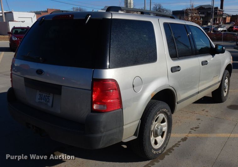 image for item ER9801 2004 Ford Explorer SUV