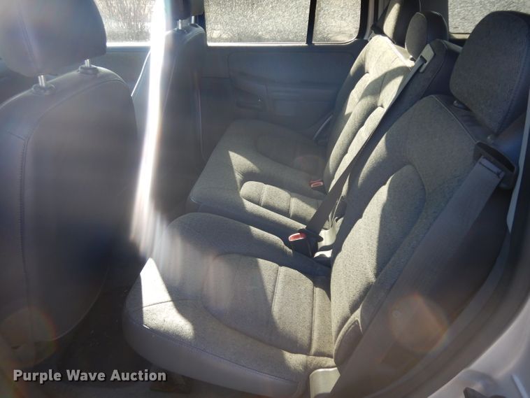 image for item ER9801 2004 Ford Explorer SUV