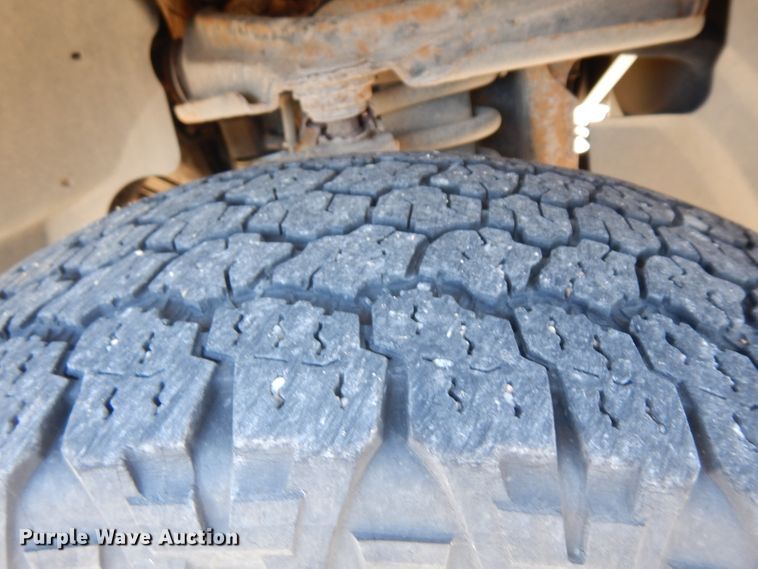 image for item ER9801 2004 Ford Explorer SUV