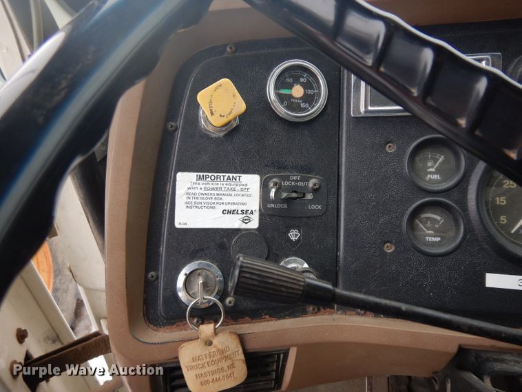 image for item ER9841 1997 Ford L8000 dump truck