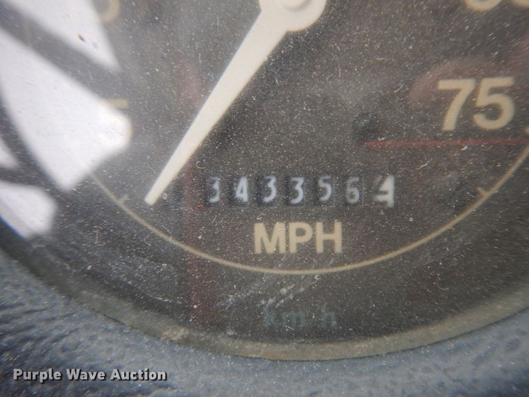 image for item ER9841 1997 Ford L8000 dump truck