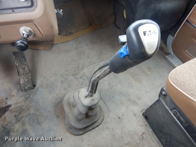 image for item ER9841 1997 Ford L8000 dump truck