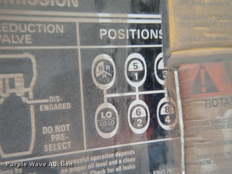 image for item ER9841 1997 Ford L8000 dump truck