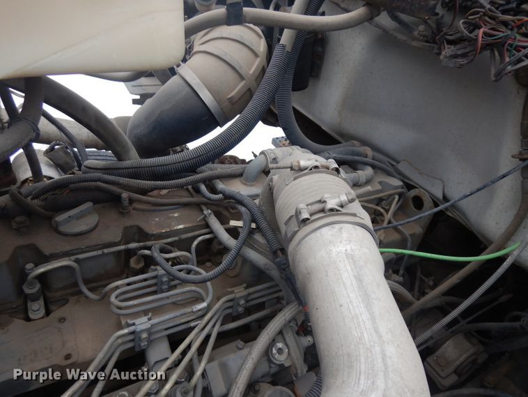 image for item ER9841 1997 Ford L8000 dump truck