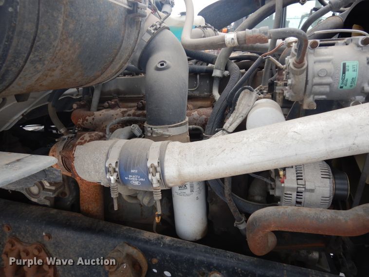 image for item ER9841 1997 Ford L8000 dump truck