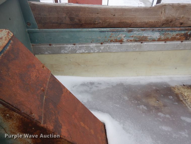 image for item ER9841 1997 Ford L8000 dump truck