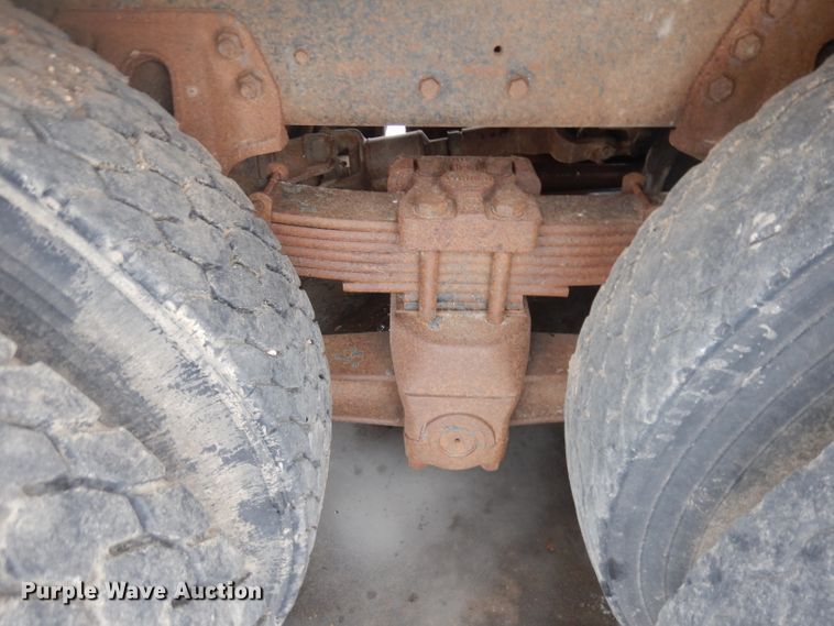 image for item ER9841 1997 Ford L8000 dump truck