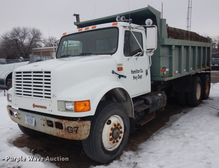 image for item ER9842 1991 International 4900 dump truck