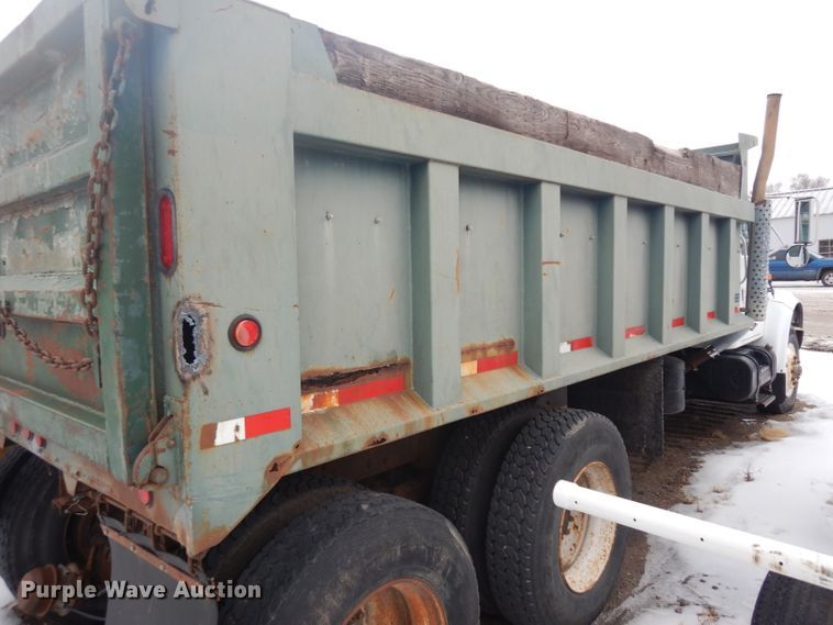 image for item ER9842 1991 International 4900 dump truck