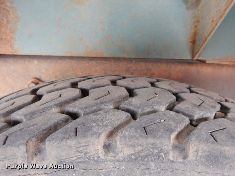 image for item ER9842 1991 International 4900 dump truck