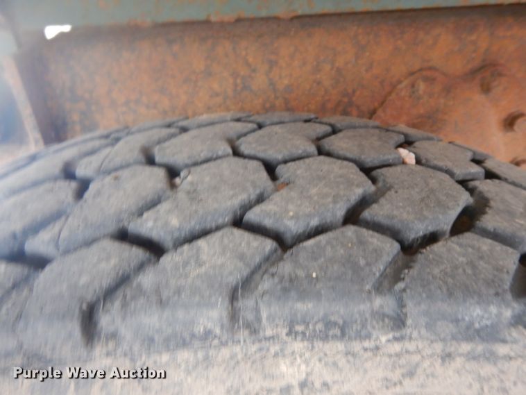 image for item ER9842 1991 International 4900 dump truck