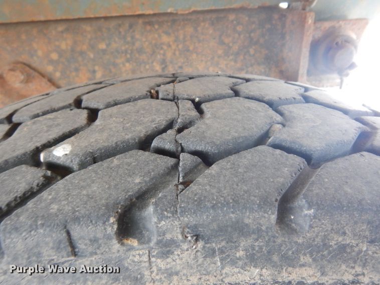 image for item ER9842 1991 International 4900 dump truck