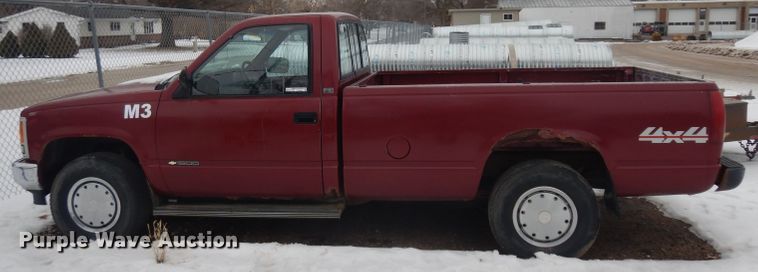 image for item ER9843 1989 Chevrolet Cheyenne 1500 pickup truck