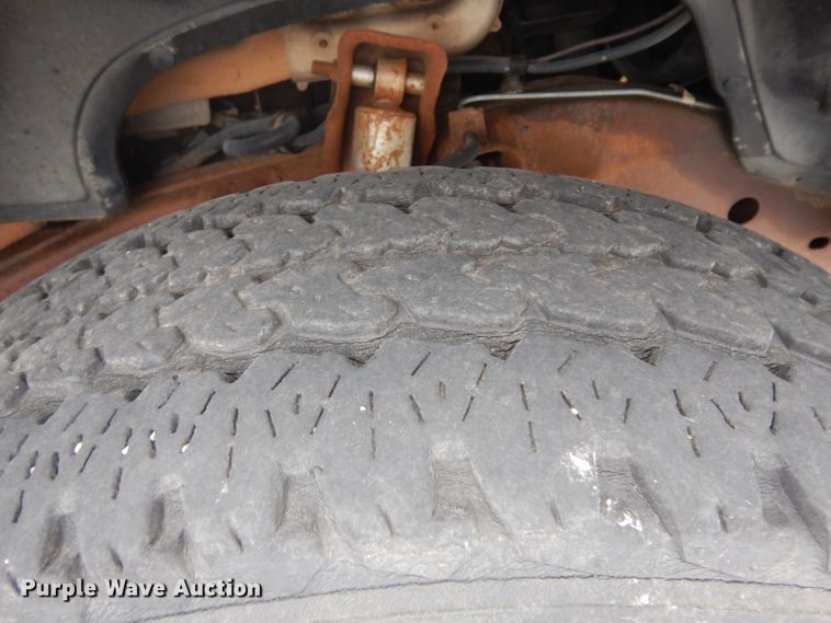 image for item ER9843 1989 Chevrolet Cheyenne 1500 pickup truck