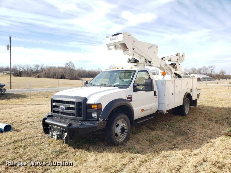 image for item EZ9050 2009 Ford F550 Super Duty bucket truck