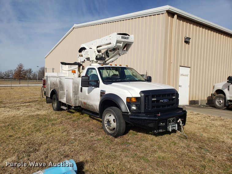 image for item EZ9050 2009 Ford F550 Super Duty bucket truck