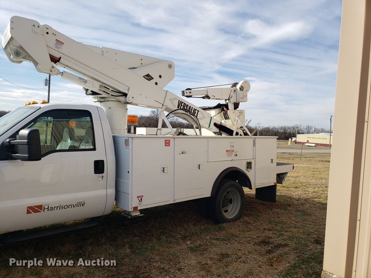 image for item EZ9050 2009 Ford F550 Super Duty bucket truck
