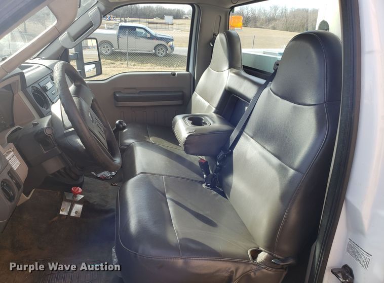 image for item EZ9050 2009 Ford F550 Super Duty bucket truck