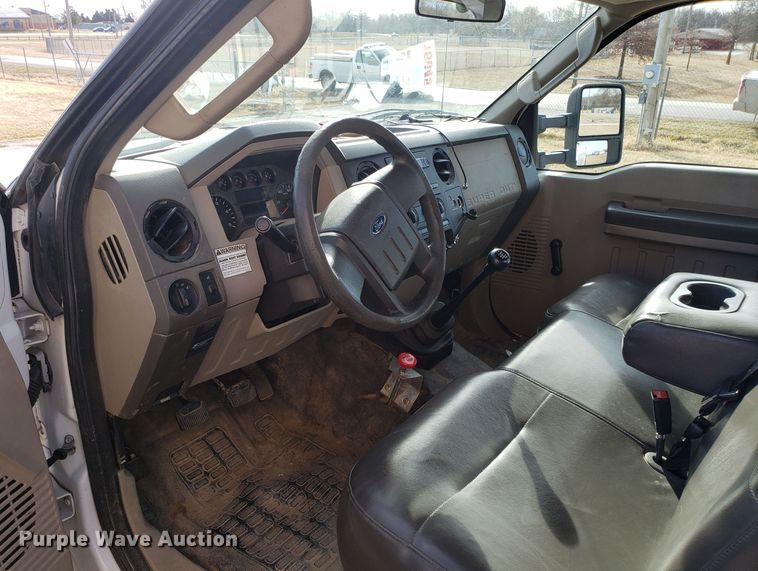 image for item EZ9050 2009 Ford F550 Super Duty bucket truck