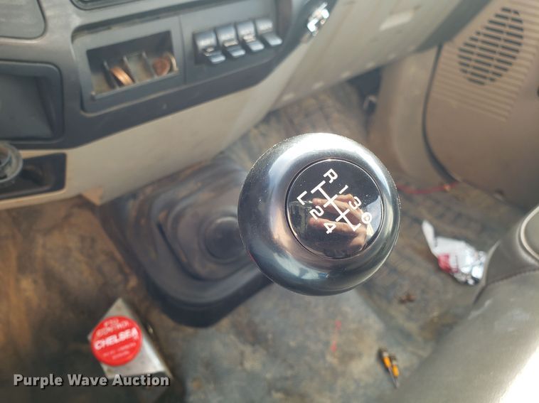 image for item EZ9050 2009 Ford F550 Super Duty bucket truck