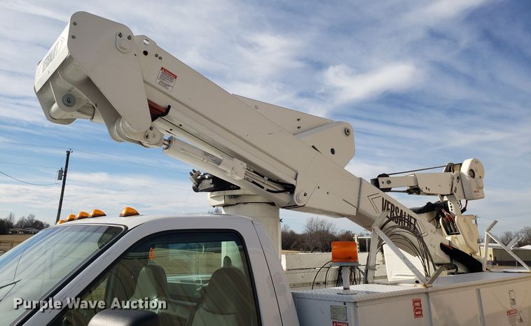 image for item EZ9050 2009 Ford F550 Super Duty bucket truck