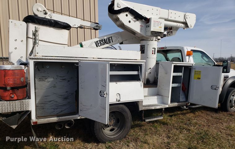 image for item EZ9050 2009 Ford F550 Super Duty bucket truck