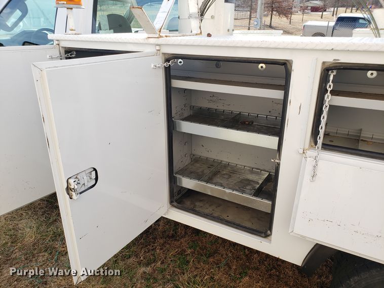 image for item EZ9050 2009 Ford F550 Super Duty bucket truck