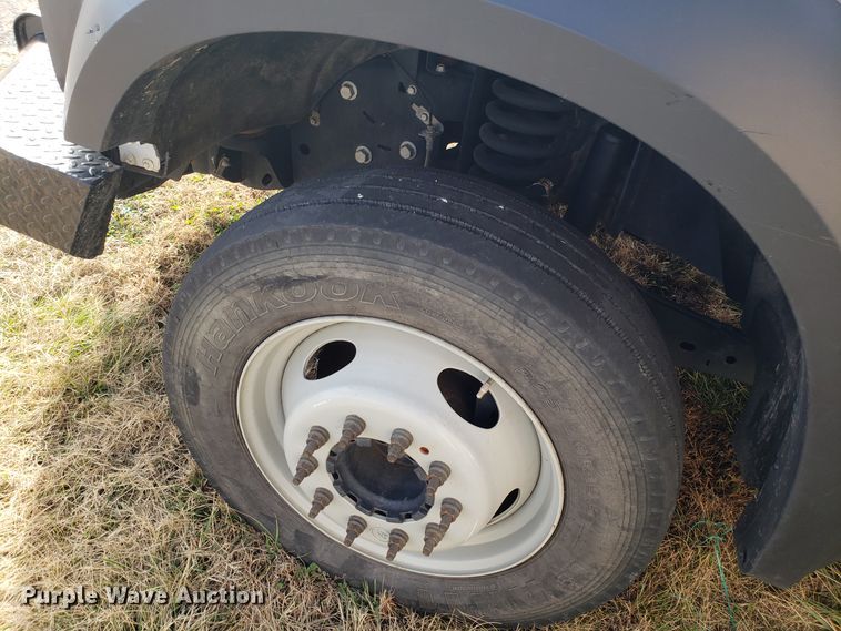 image for item EZ9050 2009 Ford F550 Super Duty bucket truck