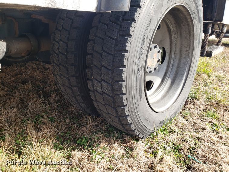 image for item EZ9050 2009 Ford F550 Super Duty bucket truck