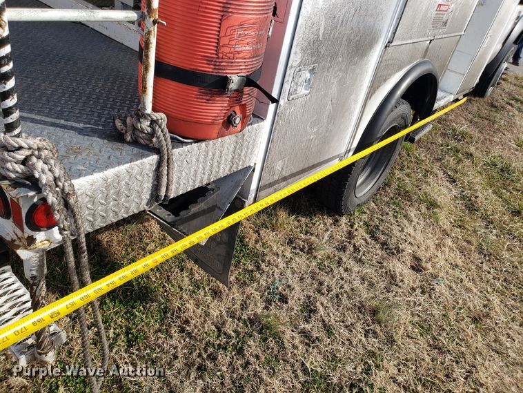 image for item EZ9050 2009 Ford F550 Super Duty bucket truck