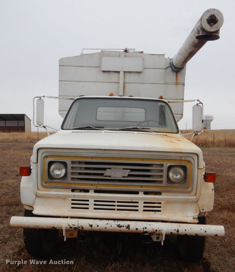 image for item FF9240 1980 Chevrolet CC65042 feed delivery tuck